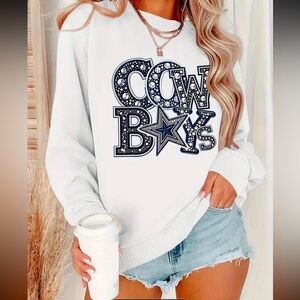Cozy Cowboys Graphic Crew Neck Sweatshirt long sleeve,Polyester Blend,Medium,NWT